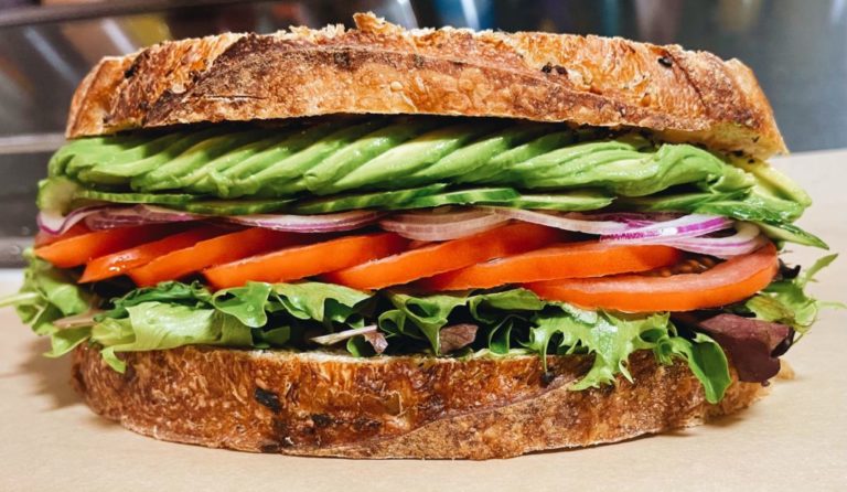 kelley farm kitchen vegan 1024x594 1 768x446